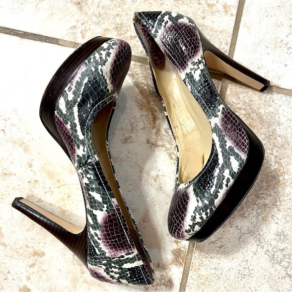 Calvin Klein Snakeskin Platform Heels Purple green gray Size 7.5 - Picture 4 of 11